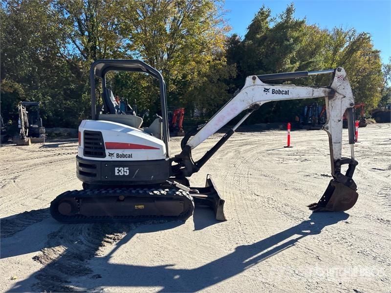 Bobcat E35 소형 굴삭기 7톤 미만
