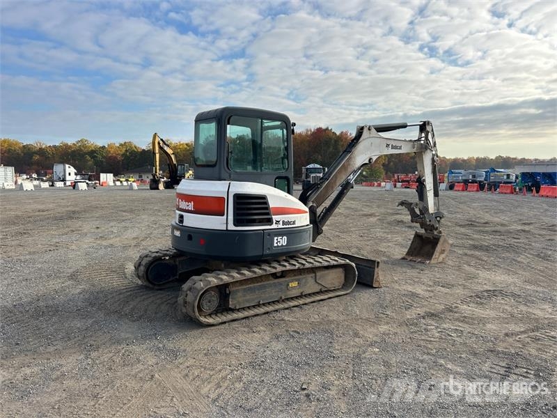 Bobcat E50M Mini bagri <7t