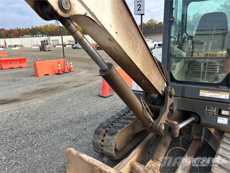 Bobcat E50M Mini bagri <7t