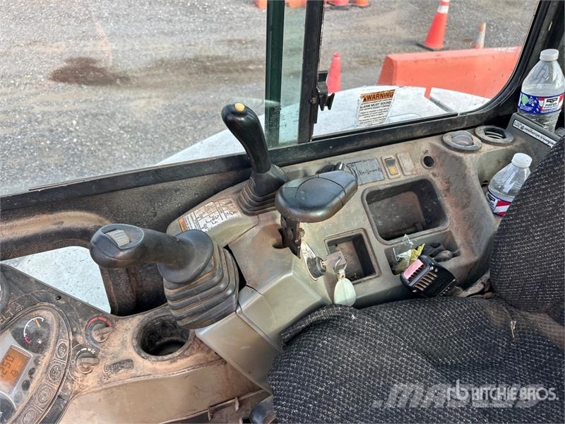 Bobcat E50M Mini bagri <7t