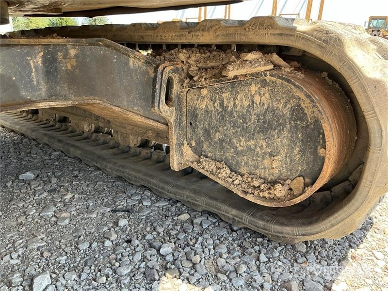 Bobcat E85 حفارات زحافة