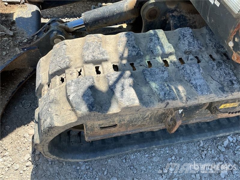 Bobcat E85 حفارات زحافة