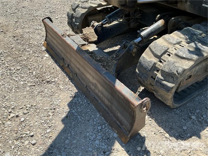 Bobcat E85 حفارات زحافة