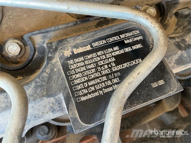 Bobcat E85 حفارات زحافة