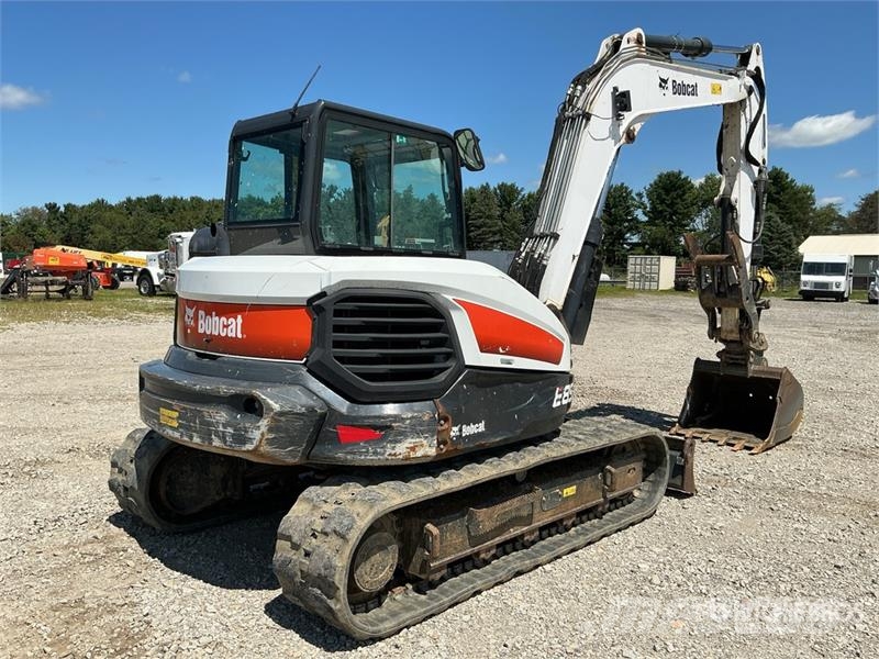 Bobcat E85 حفارات زحافة