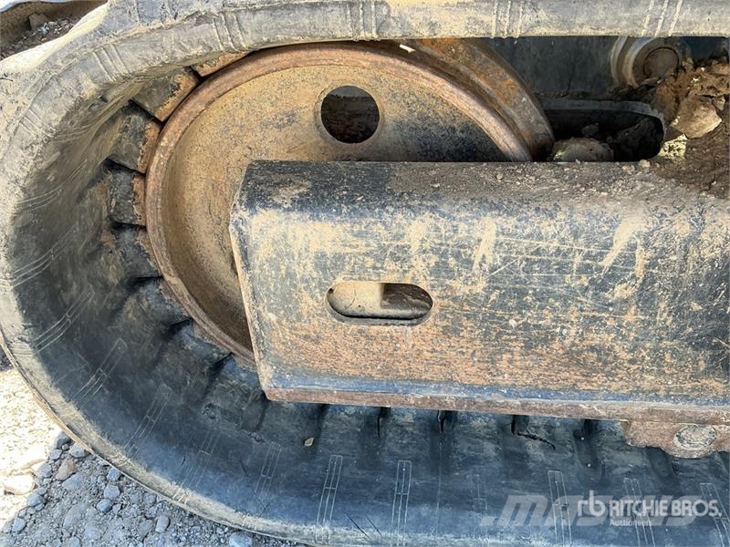 Bobcat E85 حفارات زحافة