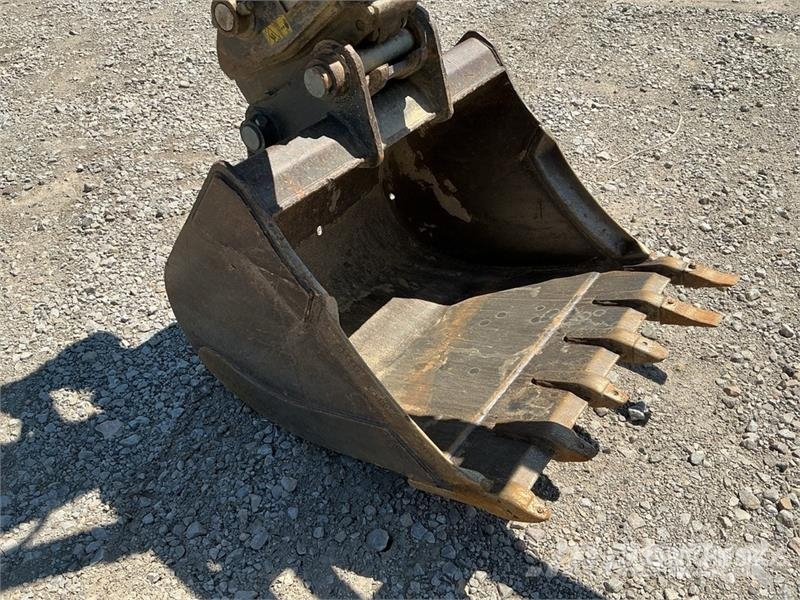 Bobcat E85 حفارات زحافة