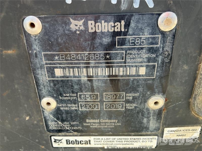 Bobcat E85 حفارات زحافة
