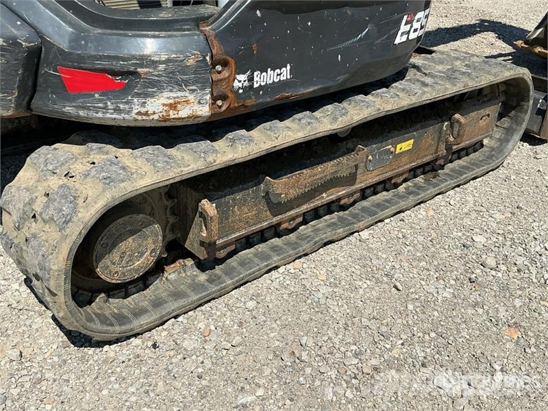 Bobcat E85 حفارات زحافة
