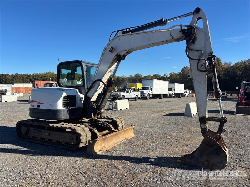 Bobcat E85 Lánctalpas kotrók