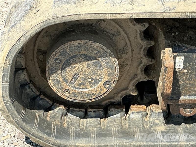 Bobcat E85 حفارات زحافة
