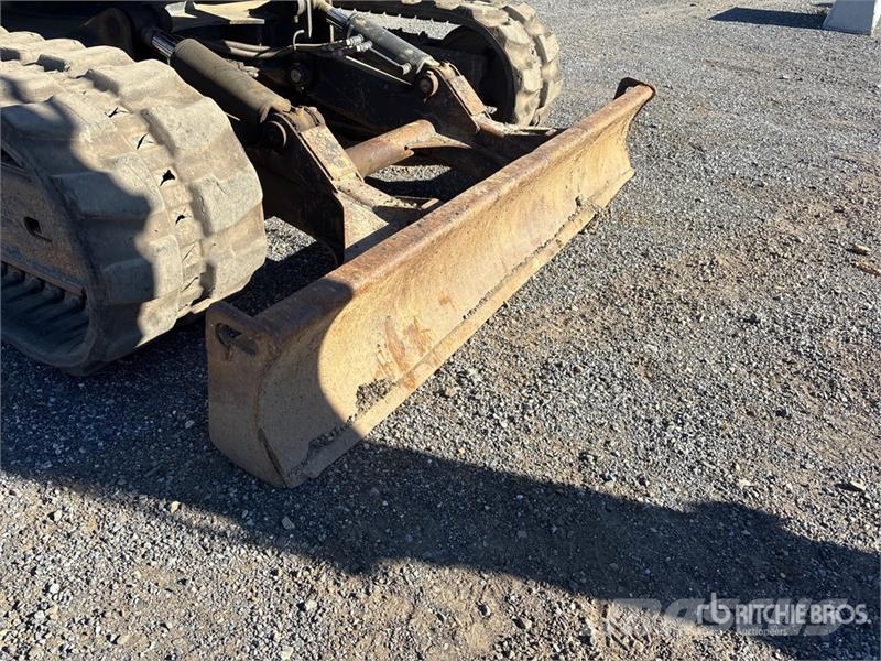 Bobcat E85 Lánctalpas kotrók