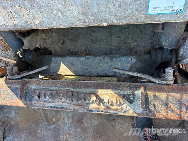 Bobcat S185 لوادر انزلاقية التوجيه
