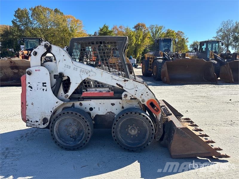 Bobcat S185 لوادر انزلاقية التوجيه