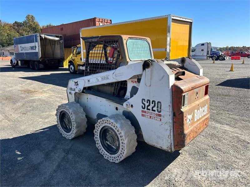 Bobcat S220 Kompaktlaadurid