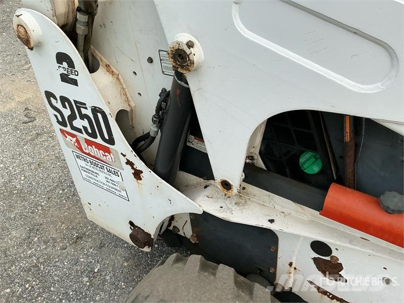 Bobcat S250 Minilæsser - skridstyret