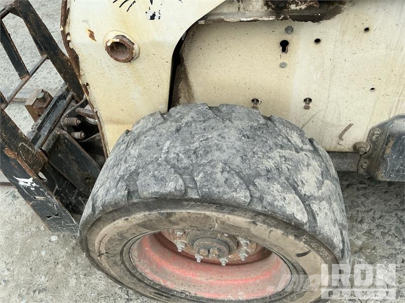 Bobcat S300 Skid steer loaders