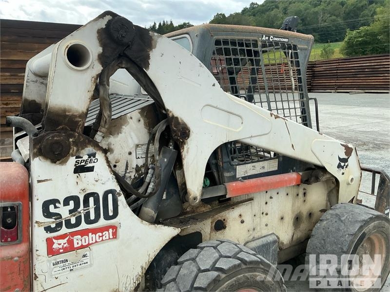 Bobcat S300 Skid steer loaders