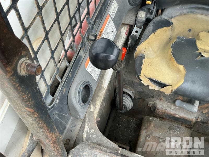 Bobcat S300 Skid steer loaders