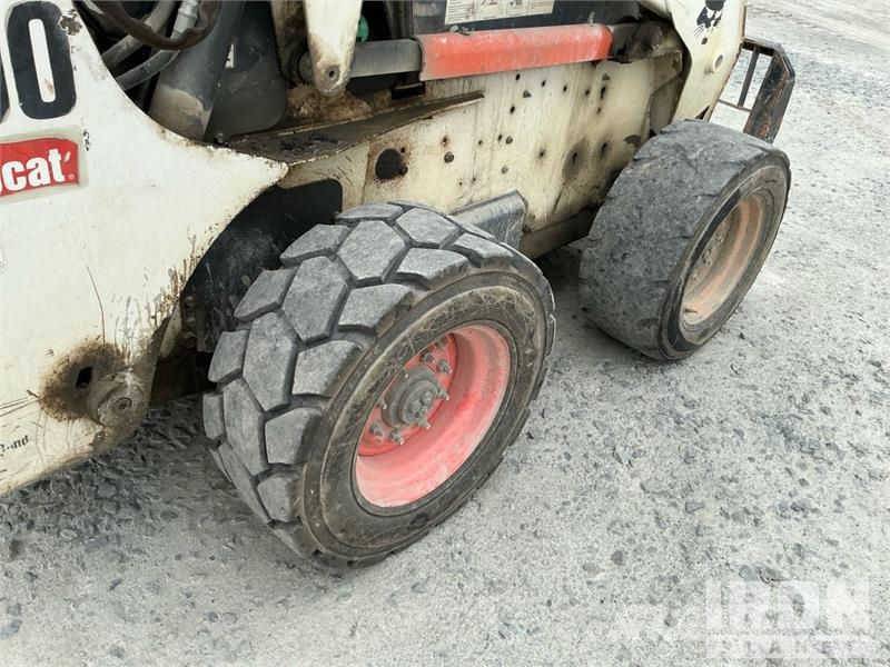 Bobcat S300 Skid steer loaders