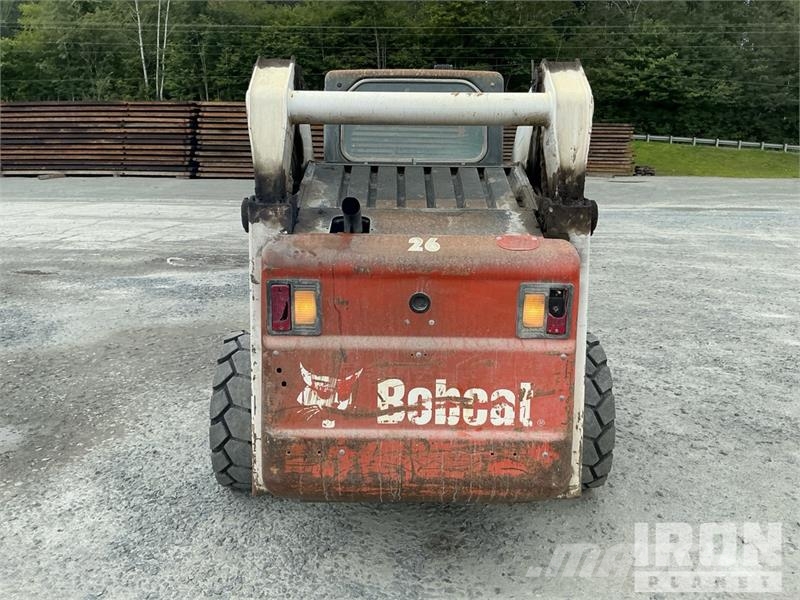 Bobcat S300 Skid steer loaders