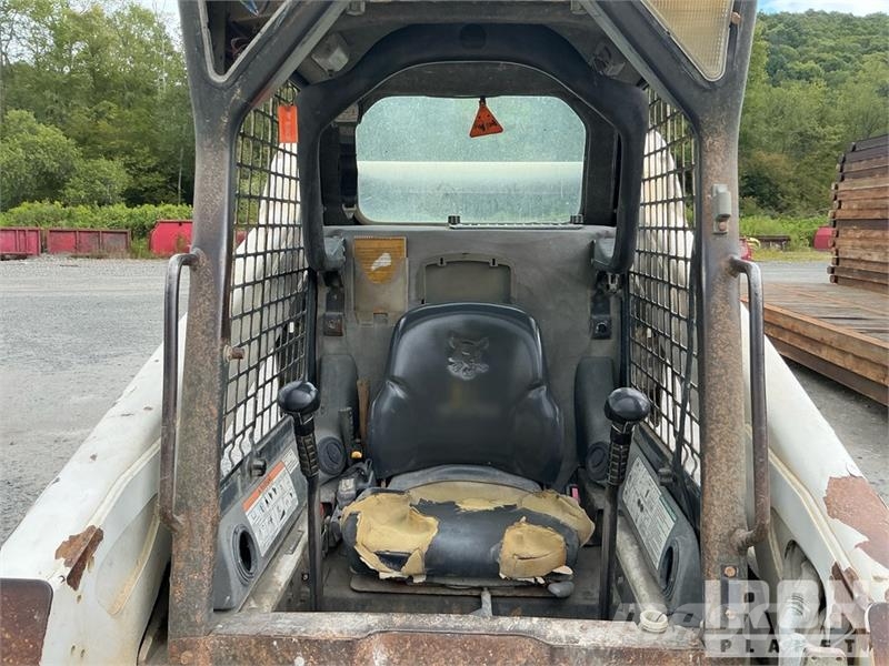 Bobcat S300 Skid steer loaders