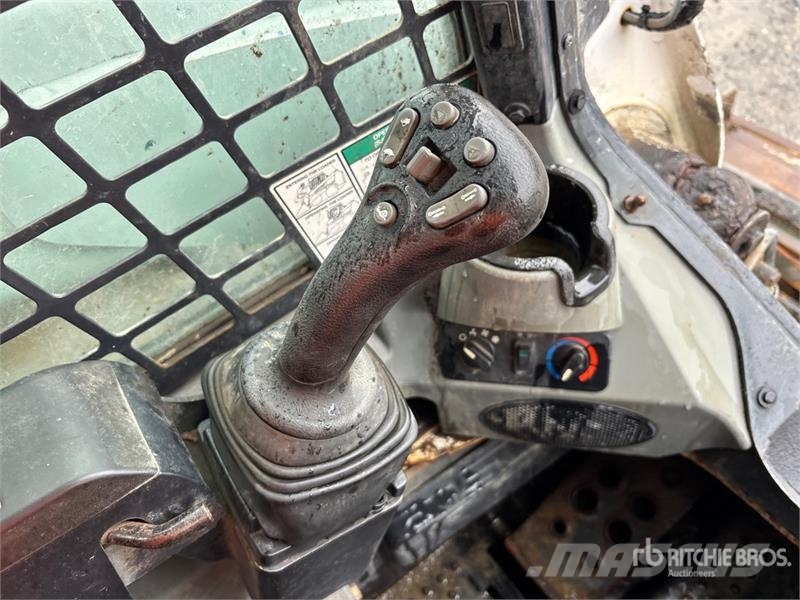 Bobcat S650 Mini Pale Gommate