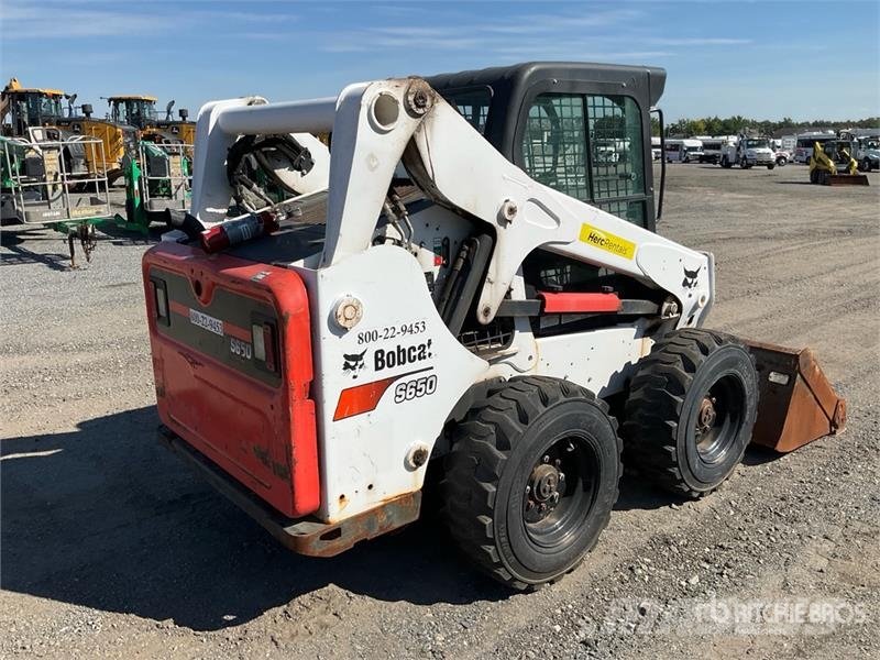 Bobcat S650 Skid steer loaders