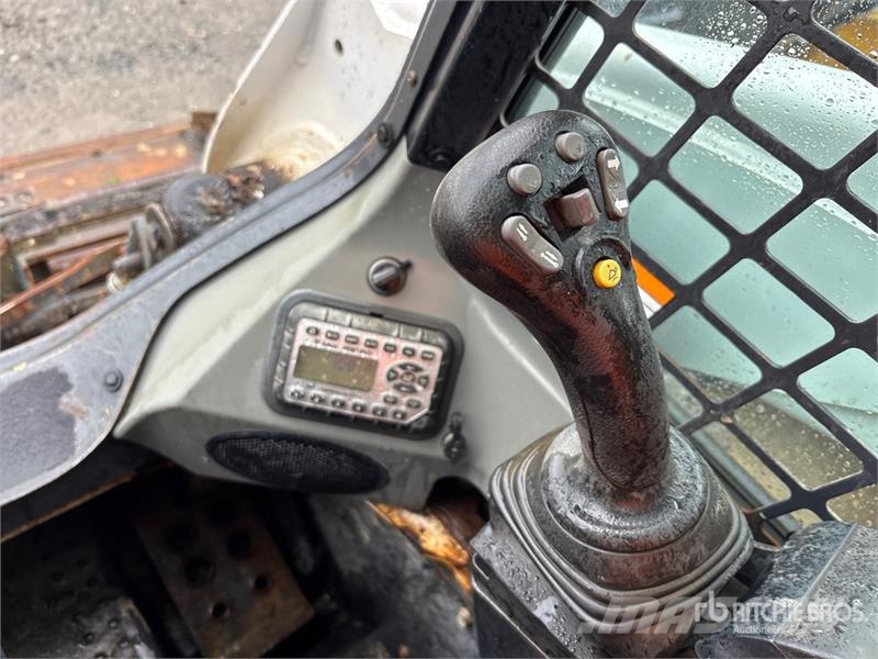 Bobcat S650 Mini Pale Gommate