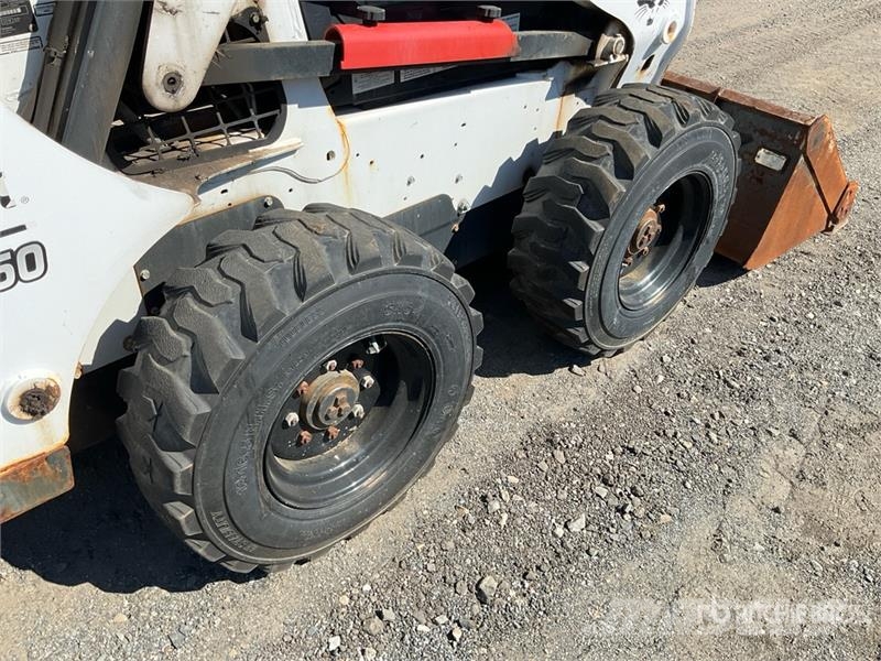 Bobcat S650 Skid steer loaders