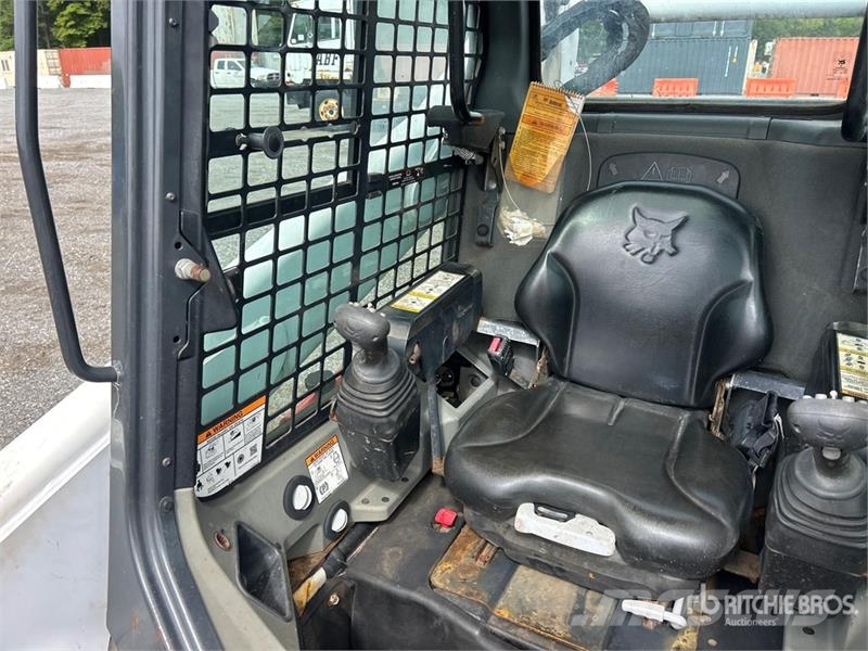 Bobcat S650 T4 Two-Speed Skid Steer Loader Мини-погрузчики