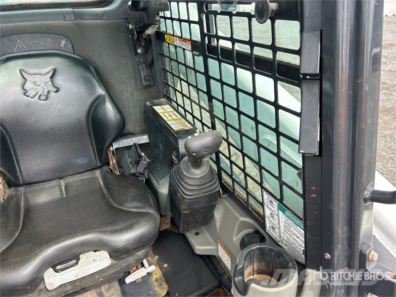 Bobcat S650 T4 Two-Speed Skid Steer Loader Мини-погрузчики
