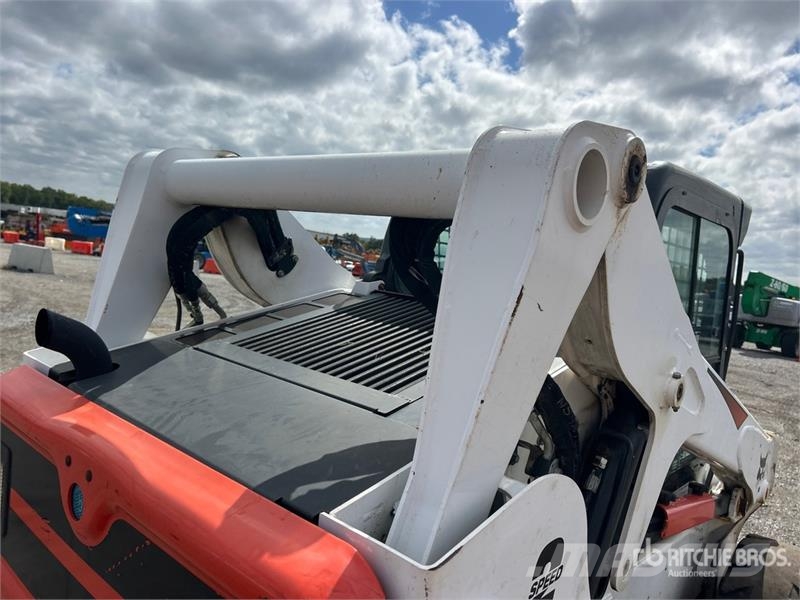Bobcat S650 T4 Two-Speed Skid Steer Loader Мини-погрузчики