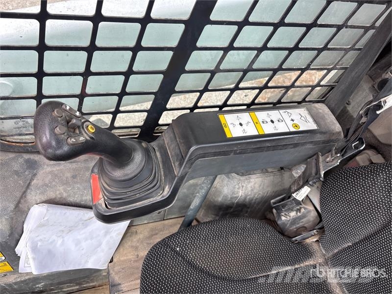 Bobcat S76 Two-Speed Skid Steer Loader (Inoperable) لوادر انزلاقية التوجيه