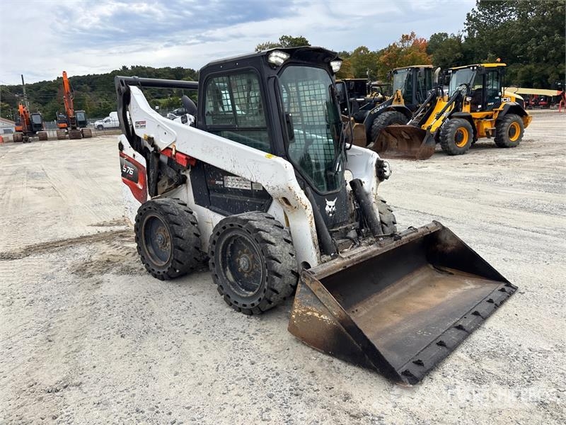 Bobcat S76 Two-Speed Skid Steer Loader (Inoperable) لوادر انزلاقية التوجيه