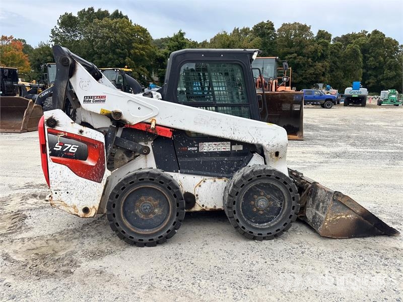 Bobcat S76 Two-Speed Skid Steer Loader (Inoperable) لوادر انزلاقية التوجيه