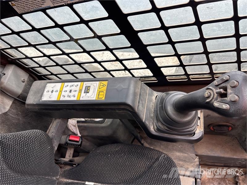 Bobcat S76 Two-Speed Skid Steer Loader (Inoperable) لوادر انزلاقية التوجيه