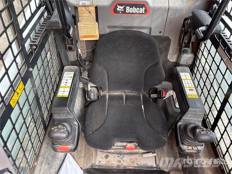 Bobcat S76 Two-Speed Skid Steer Loader (Inoperable) لوادر انزلاقية التوجيه