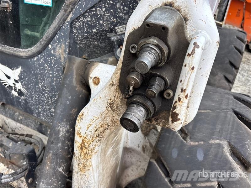 Bobcat S76 Two-Speed Skid Steer Loader (Inoperable) لوادر انزلاقية التوجيه