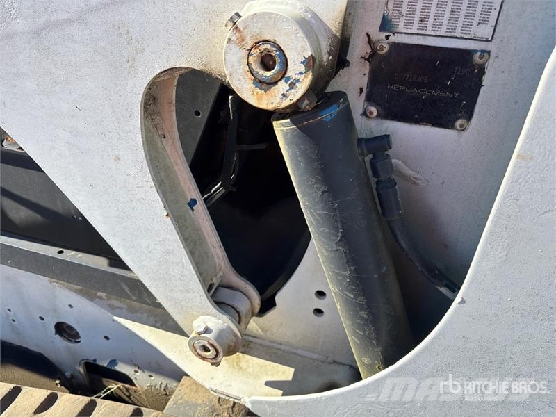 Bobcat T190 Мини-погрузчики