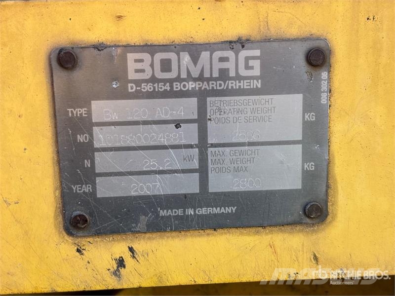 Bomag BW120 AD4 Double Drum Roller 雙輪滾壓機