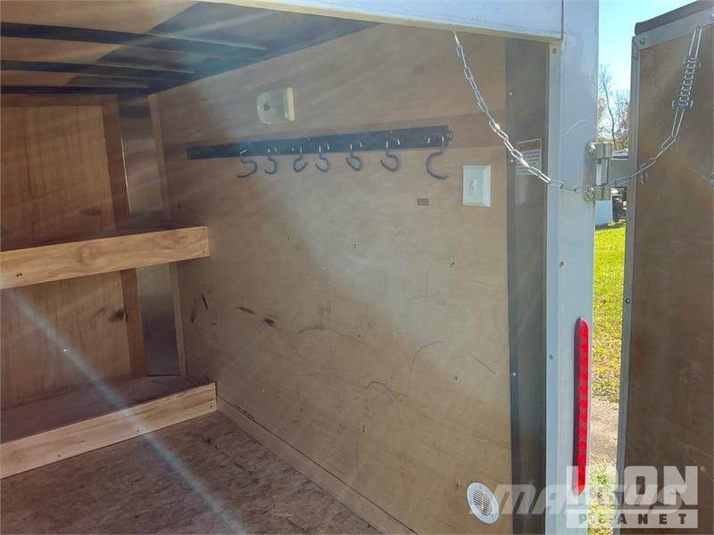 Bravo WX58SA 8 ft S/A Enclosed Trailer مقطورات ذات هيكل صندوقي