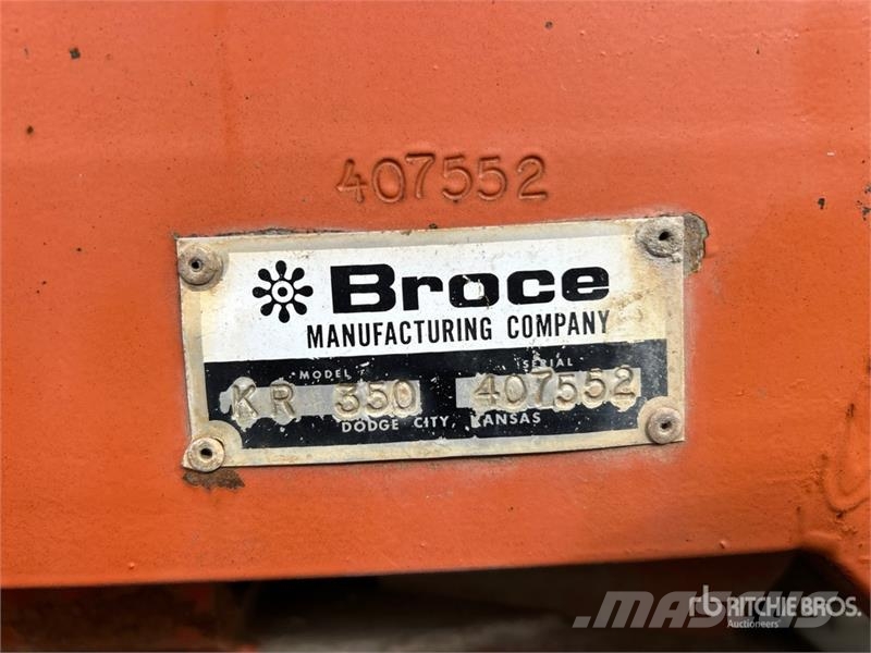 Broce KR350 Підмітальні машини