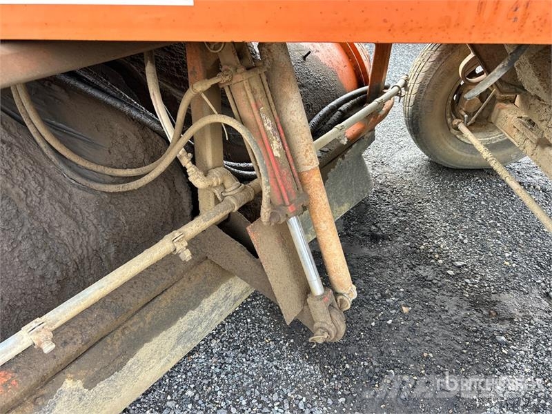 Broce KR350 Підмітальні машини