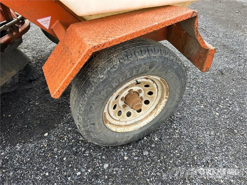 Broce KR350 Підмітальні машини