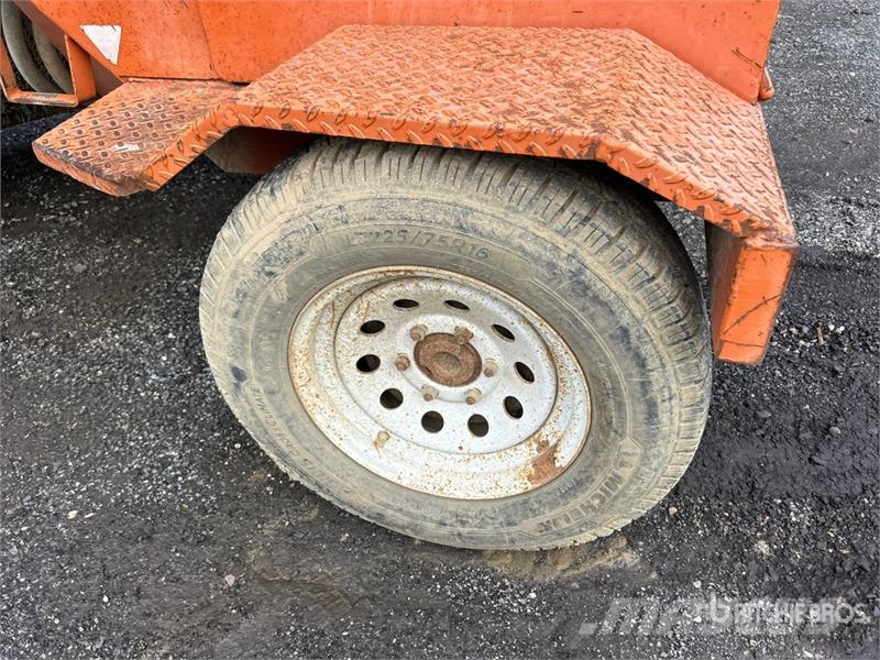 Broce KR350 Підмітальні машини
