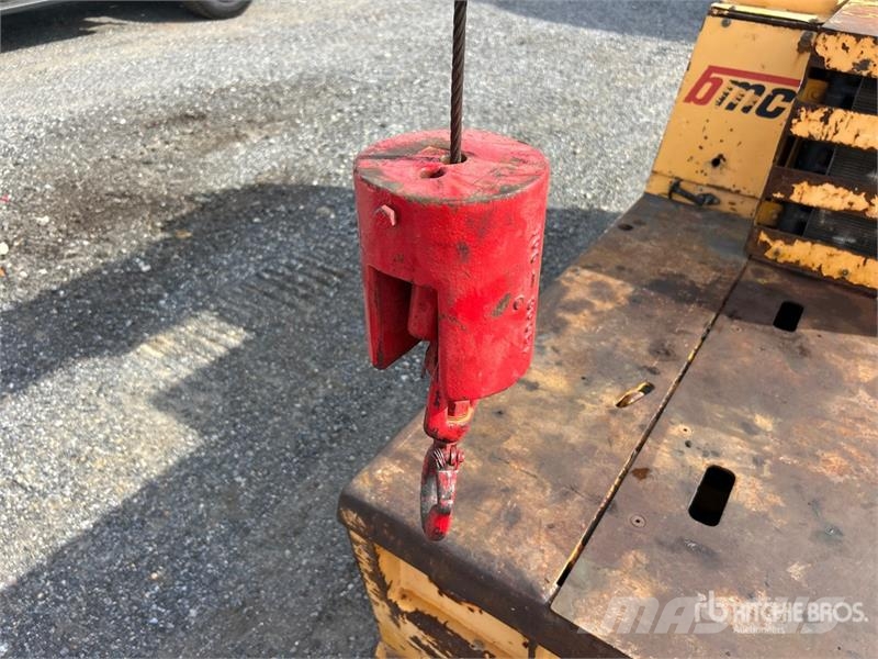 Broderson IC-20-1G 5000 lb 4x2 Carry Deck Crane Egyéb daruk