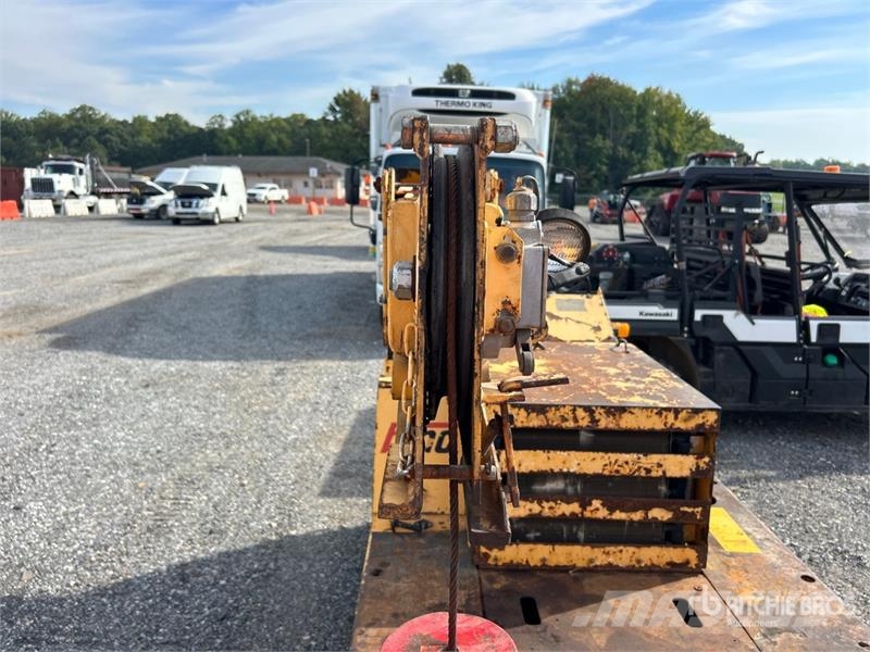 Broderson IC-20-1G 5000 lb 4x2 Carry Deck Crane Egyéb daruk