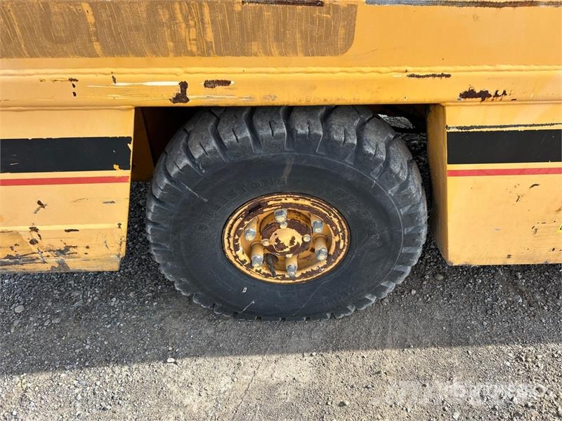 Broderson IC-20-1G 5000 lb 4x2 Carry Deck Crane Egyéb daruk