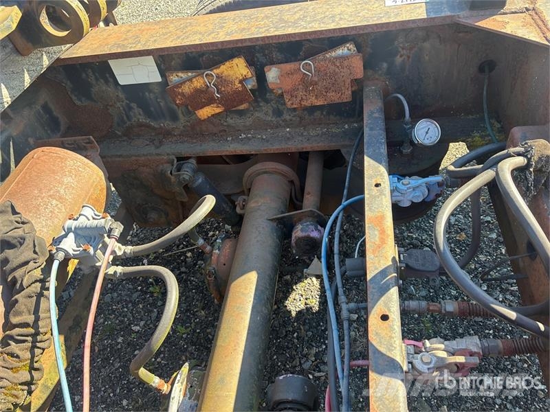 Bull Moose Heavy Haul X-L Specialized S/A Booster Axle Diger çekiciler